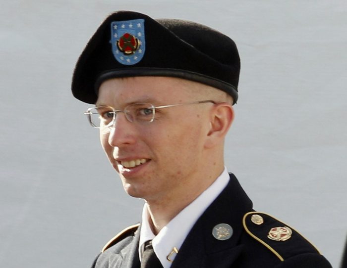 El Pentágono aprueba el tratamiento de cambio de sexo para Chelsea Manning