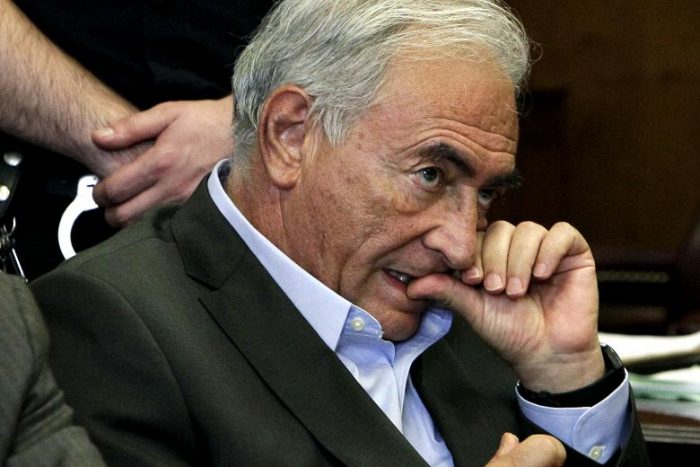 Strauss-Kahn dice que no sabía que a sus orgías iban prostitutas
