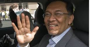 Líder de la oposición en Malasia es condenado a 5 años de cárcel por «sodomía»