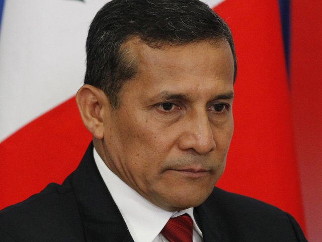 Gobierno peruano cierra su servicio de inteligencia en medio de escándalo por espionaje a la oposición política