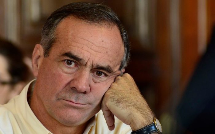 Walker dice que caso Dávalos «nos rayó la pintura» y acusó descoordinación del Gobierno para enfrentar el tema