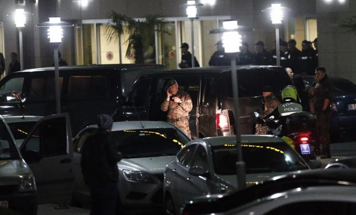 Turquía: Secuestro termina con dos sospechosos muertos y el fiscal herido