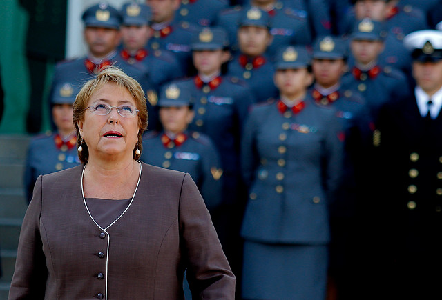 Cadem: esquirlas del caso Caval siguen dañando a Bachelet y desaprobación llega al 57%