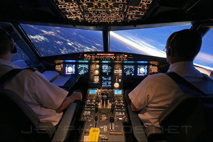 Francia confirma que avión de Germanwings no lanzó alerta de socorro