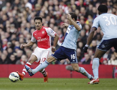 Alexis celebró sus 500 partidos con un triunfo