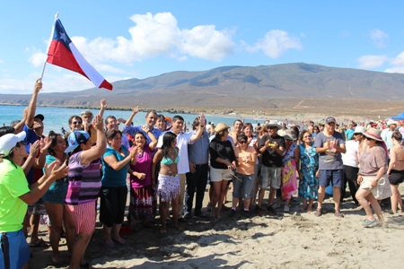 En colorida fiesta playera comunidad de Canela celebra  libre acceso al balneario Agua Dulce