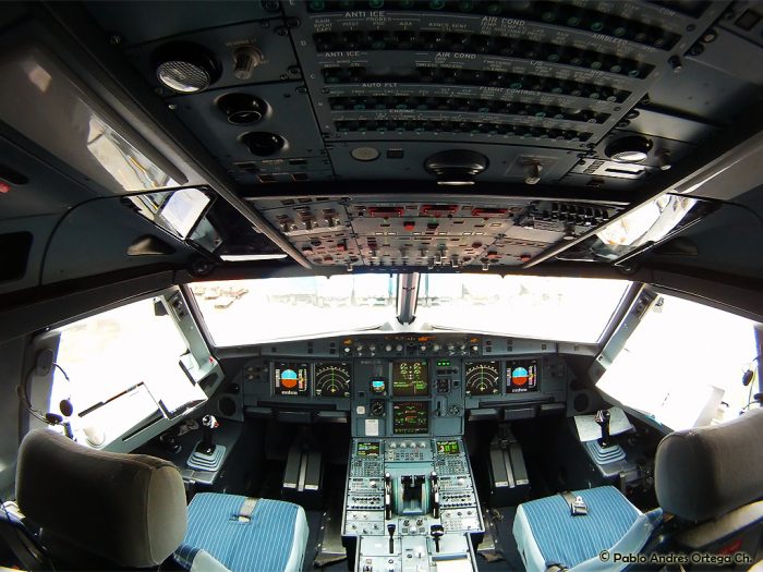 Grabación revela que copiloto habría causado accidente del Germanwings tras impedir al piloto volver a la cabina