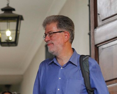 Eduardo Engel plantea que el Estado financie la política para evitar casos Penta y Caval