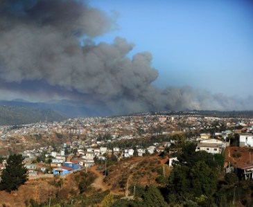 Gobierno se querella contra los responsables del incendio en Valparaíso