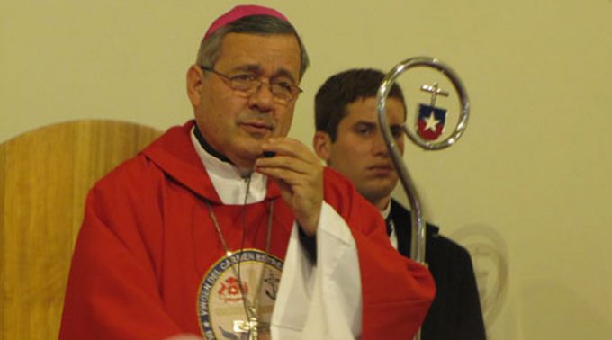 Gobierno suspendió misa castrense del designado obispo Juan Barros