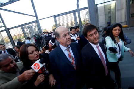Imputados en el Caso Penta se encuentran en el Centro de Justicia para conocer las medidas cautelares