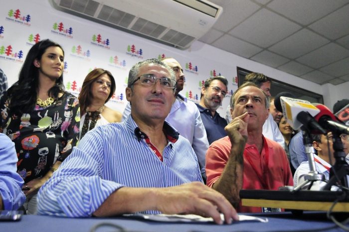 En medio de fuerte crisis de la política la DC renueva su directiva con Pizarro como presidente