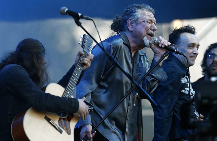 Robert Plant y su litúrgica actuación que convirtió Lollapalooza en un festival setentero