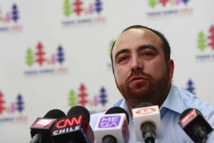 Vicepresidente electo de la DC se declara «en período de reflexión» y decidirá en 48 horas si asume con directiva de Pizarro
