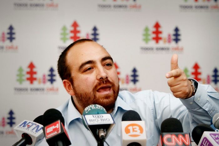 Escándalo por financiamiento político golpea a  directiva de la DC: Chahin decide no asumir por cuestionamiento a hijos de Pizarro