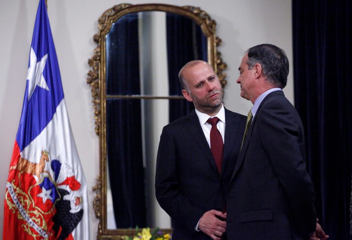 Ignacio Walker toma distancia de explicaciones de La Moneda y dice que «arista Martelli debe ser aclarada»