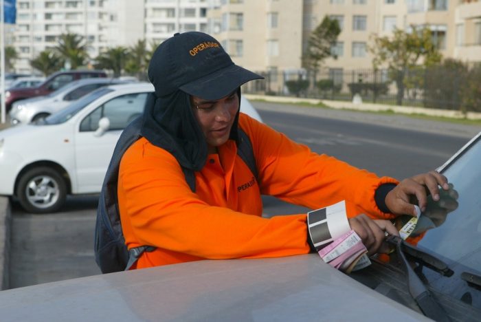 Cámara Nacional de Comercio dice que proyecto de estacionamientos gratis es «una expropiación regulatoria»