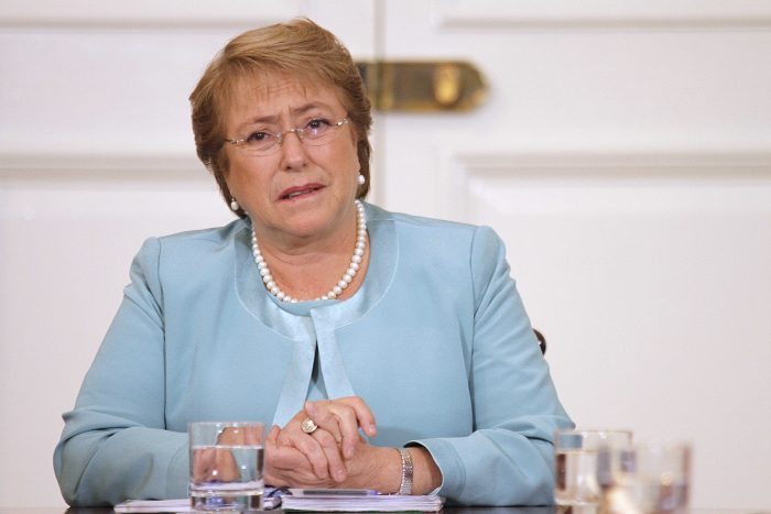 Video: El resumen de las medidas anticorrupción y el anuncio de la nueva Constitución de Michelle Bachelet en cadena nacional