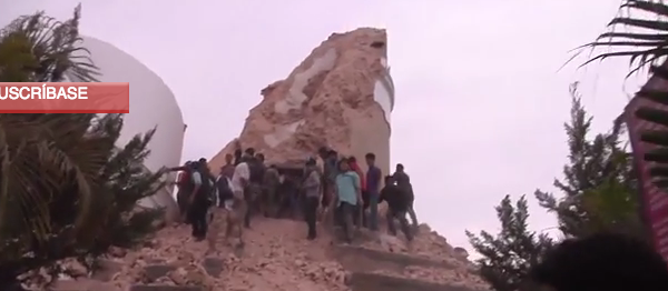 Video: Primeras imágenes del terremoto de 7.9 grados en Nepal