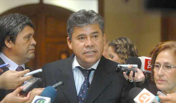 Diputado Espinosa solicitó aclarar vínculos contractuales que mantiene Codelco con empresas Penta