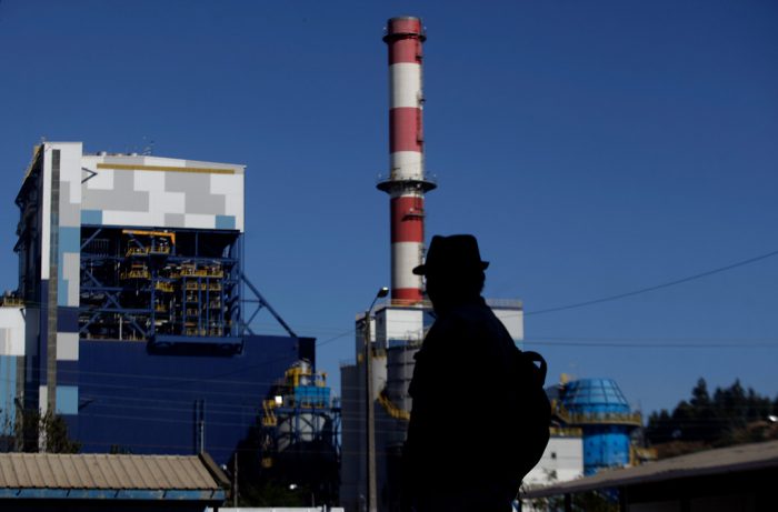 Allanan oficinas de Endesa Chile por denuncia contra termoeléctrica Bocamina