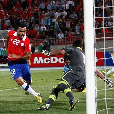 Sampaoli no se muere por Paredes