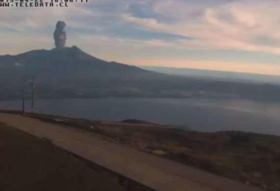 Video: Captan el momento exacto en el que el volcán Calbuco entró en proceso de erupción