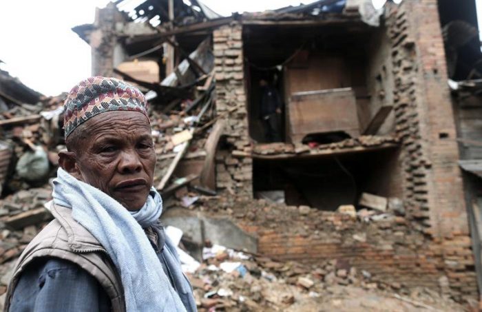 Los muertos en el terremoto de Nepal superan los 5 mil y 10 mil los heridos