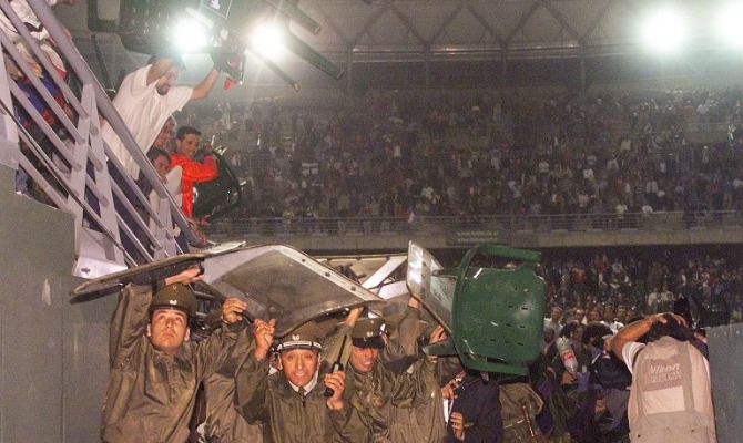 Video archivo: Así se vivieron los «sillazos» de Copa Davis, a 15 años del incidente