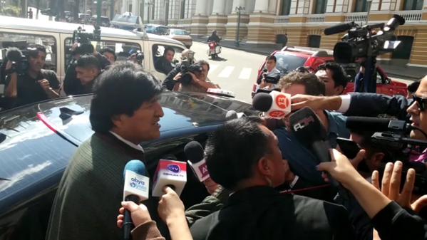 Colegio de Periodistas rechaza declaraciones de Evo Morales que acusó a la prensa chilena en Bolivia de ser «agentes de inteligencia»