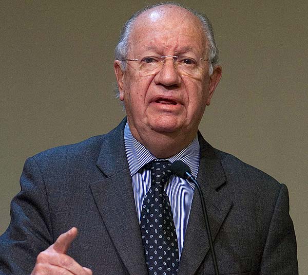 Ricardo Lagos desempolvó cambios constitucionales de 2005: «Porque firmé esas reformas ahora podemos pensar en una nueva Constitución»