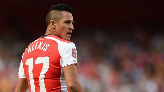 Alexis seguirá en lista de espera para debutar en el Arsenal