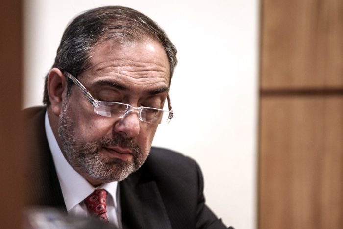 Fiscal pide desafuero del senador Carlos Bianchi por irregularidades en arriendo de sede parlamentaria