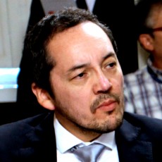 Subdirector del SII tiene en sus manos decisión de querellarse contra Martelli y contadora que entregó boletas para campaña de Frei