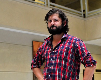 Gabriel Boric: «En el tipo de liderazgo de Bachelet hay rasgos casi monárquicos»