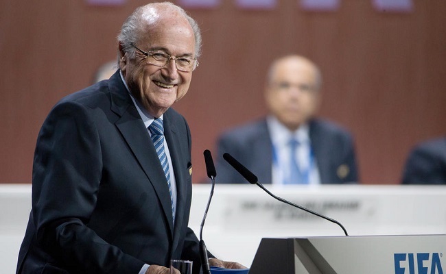 El presidente de teflón: Blatter es reelegido por quinta vez a la cabeza de la FIFA pese a escándalos