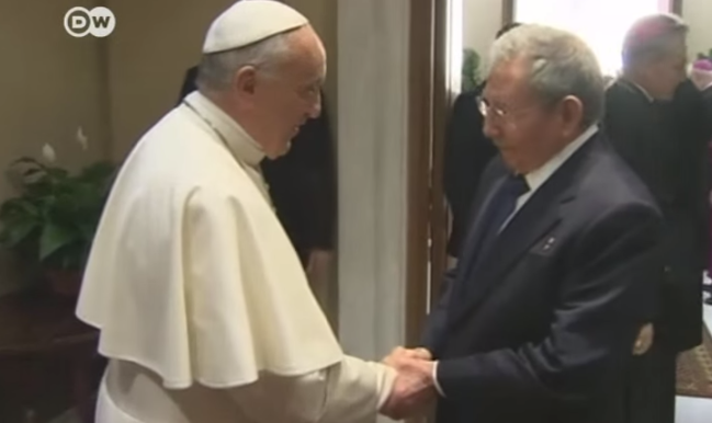 Video: El Papa Francisco se reunió con Raúl Castro y habla de su visita a La Habana