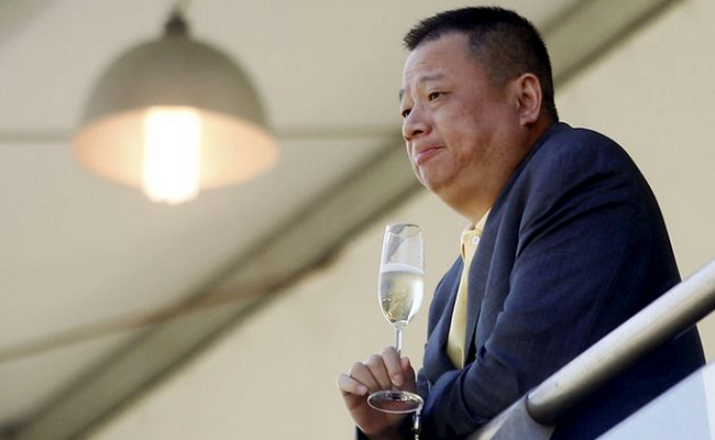 La historia del millonario de Hong Kong que perdió US$ 19.000 millones en menos de media hora y no le importa