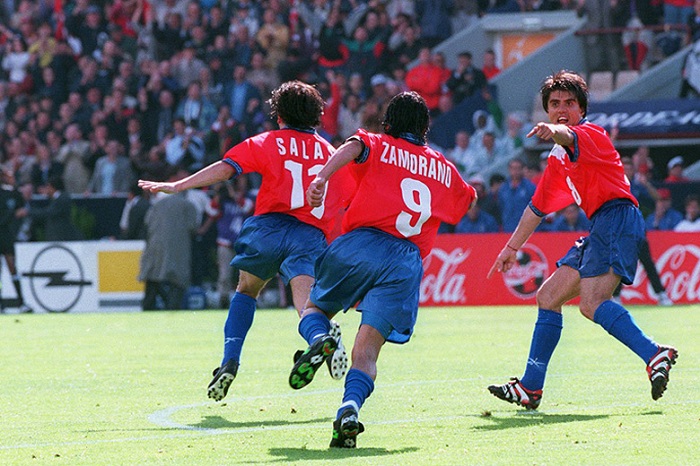 Efemérides: la Roja debuta con distinta suerte en la Copa del 97 y en el Mundial Francia 98