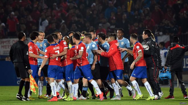 La previa se vive: hoy se cumplen cuatro años del polémico triunfo de la Roja sobre Uruguay en la Copa América de Chile
