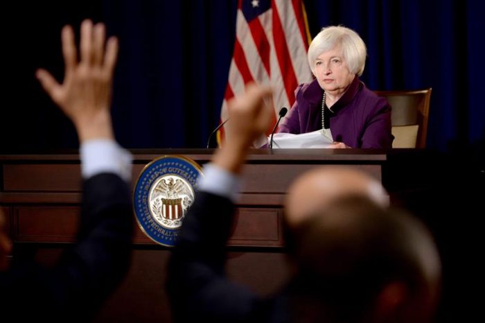 La Fed no se apresura y aplaza la subida de tipos para después del verano