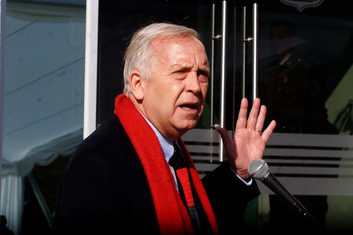 Burgos no niega existencia de proyecto de ley pero afirma que «nunca ha escuchado a un político» pedir impunidad