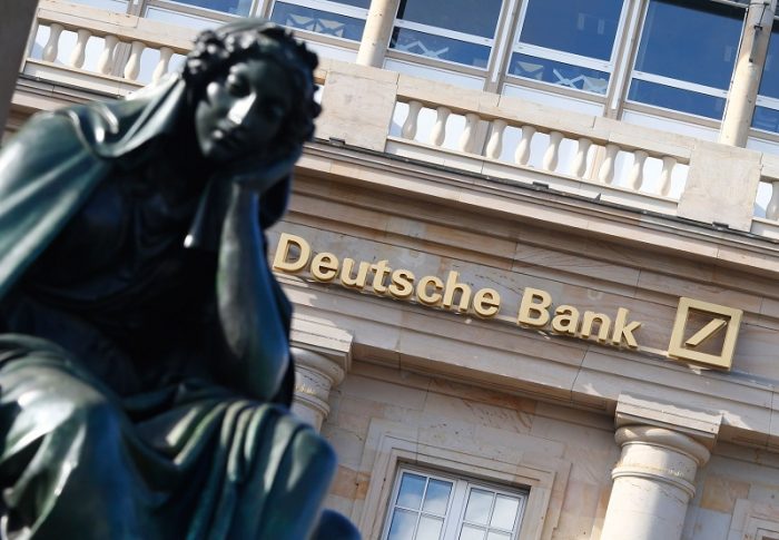 Deutsche Bank investigaría negociaciones de Rusia por US$6.000 millones