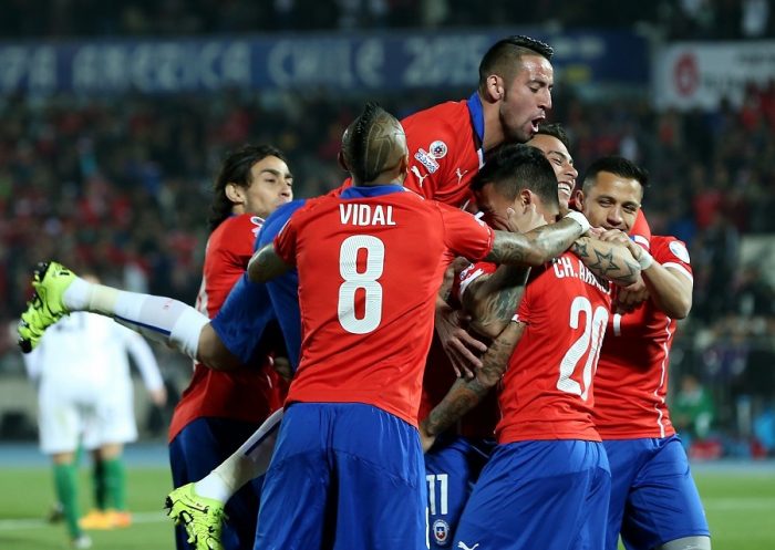 Una boleta de las buenas: Chile golea a Bolivia y gana su grupo
