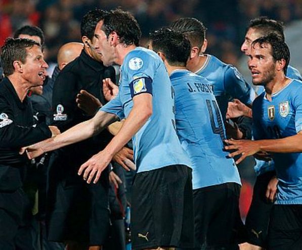 Uruguay pide a Conmebol que actúe de oficio para sancionar a Jara