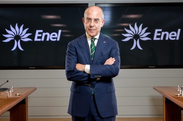 Enersis y Endesa se disparan en bolsa luego que Enel logra acuerdo con 3 AFP para cerrar con éxito polémica reorganización de Enersis
