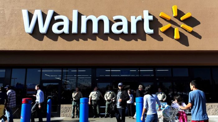 Walmart y otras cadenas son mal evaluadas en tratamiento a trabajadores
