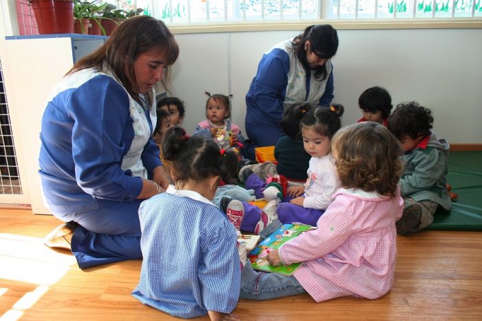 Bloomberg: Ser pobre afecta el cerebro ya en el jardín infantil