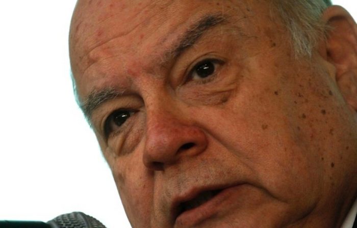 José Miguel Insulza: «El Presidente debe escuchar a los partidos»