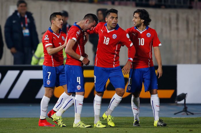 [Videos] Relator uruguayo enfurecido descargó su ira contra todo el mundo incluida Michelle Bachelet